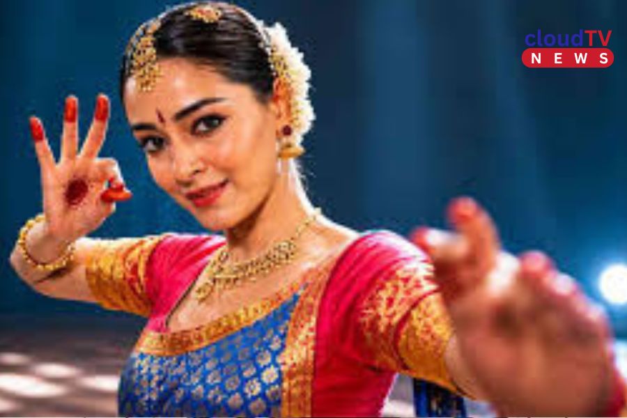 ‘চাঁদ মেরা দিল’-এ অনন্যার নাচ ঘিরে বিতর্ক, ভরতনাট্যম ফিউশন নিয়ে সোশ্যাল মিডিয়ায় সমালোচনার ঝড়