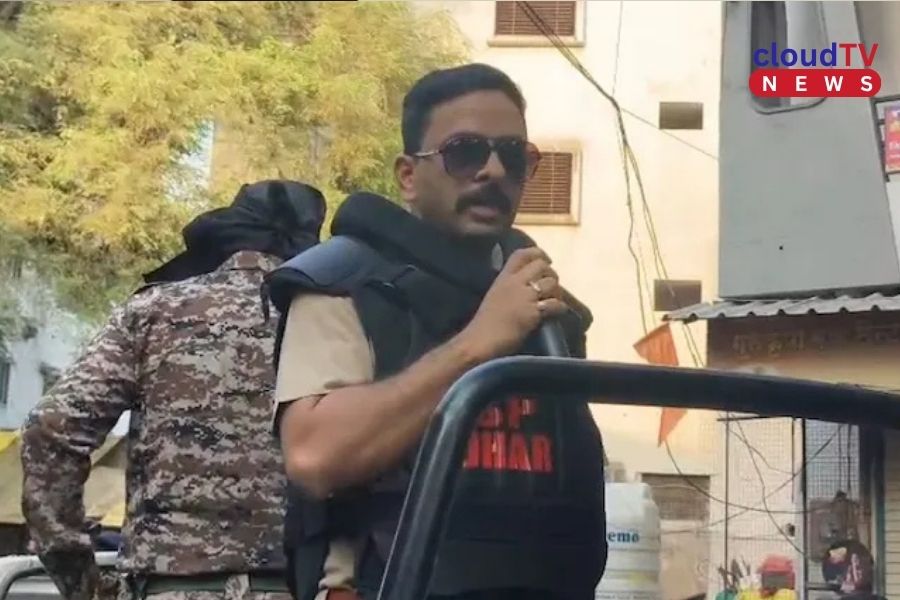 “দম থাকলে আইন ভেঙে দেখান!” ভোজশালা ইস্যুতে পুলিশের কড়া বার্তা ভাইরাল