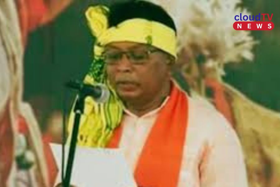 জঙ্গলমহলের সংগ্রাম থেকে রাজ্যের ক্ষমতার কেন্দ্রে উঠে আসা এক আদিবাসী নেতার গল্প