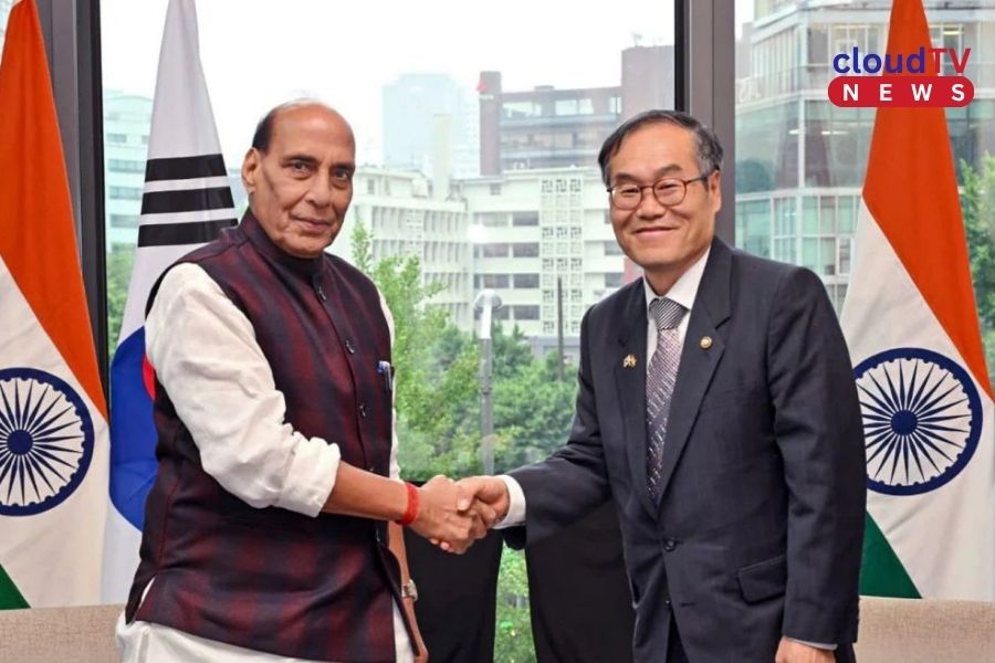 দক্ষিণ কোরিয়ার প্রতিরক্ষামন্ত্রীর সঙ্গে বৈঠকে রাজনাথ সিং, প্রতিরক্ষা ও প্রযুক্তি সহযোগিতায় নতুন জোর