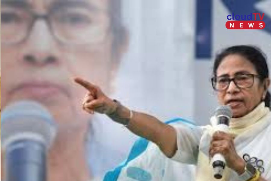 তৃণমূলে কি ভাঙনের সুর? বহিষ্কৃত বিধায়ককেই বিরোধী দলনেতা করতে চাইছেন একাংশ MLA, বাড়ছে জল্পনা
