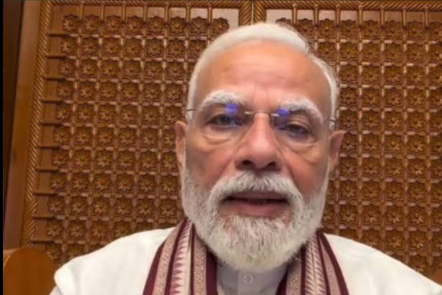 মেটার পদক্ষেপে বিতর্ক, প্রধানমন্ত্রীর NEET-সংক্রান্ত ভিডিও সরানোয় জবাবদিহি চাইল কেন্দ্র