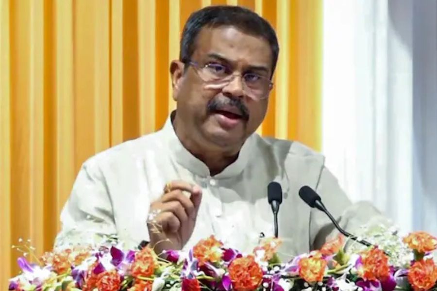 NEET প্রশ্নফাঁস বিতর্কে পদত্যাগ ধর্মেন্দ্র প্রধানের, ছাত্র আন্দোলনের চাপে বড় সিদ্ধান্ত