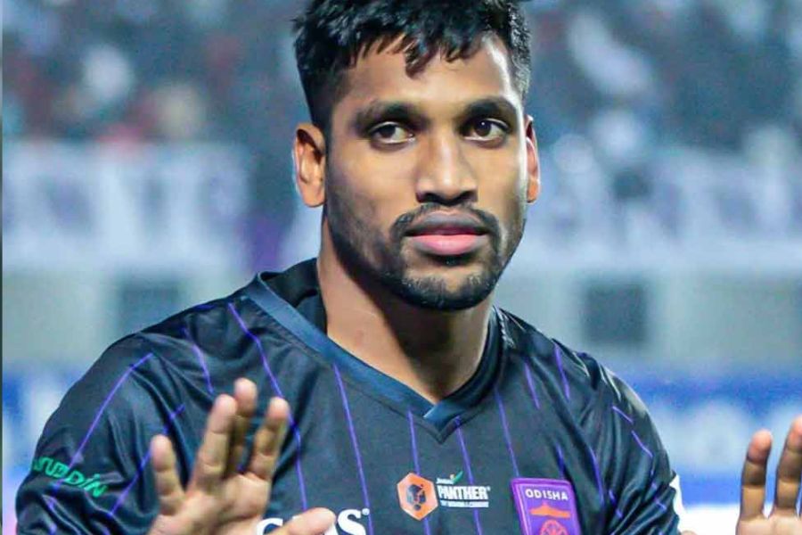 দলবদলে বড় ধাক্কা ইস্টবেঙ্গলে! লাল-হলুদ ছেড়ে পুরনো ক্লাব ওড়িশা এফসিতে ফিরলেন নন্দকুমার