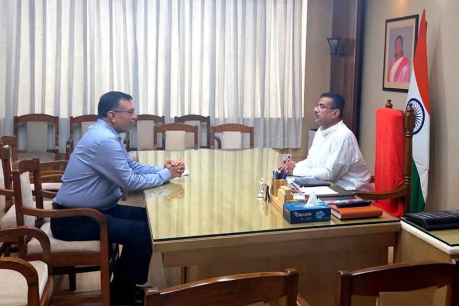 নবান্নে মুখ্যমন্ত্রী শুভেন্দু অধিকারীর সঙ্গে বৈঠক সঞ্জীব গোয়েঙ্কার, বাংলায় আরও বিনিয়োগে আগ্রহী আরপিএসজি গোষ্ঠী