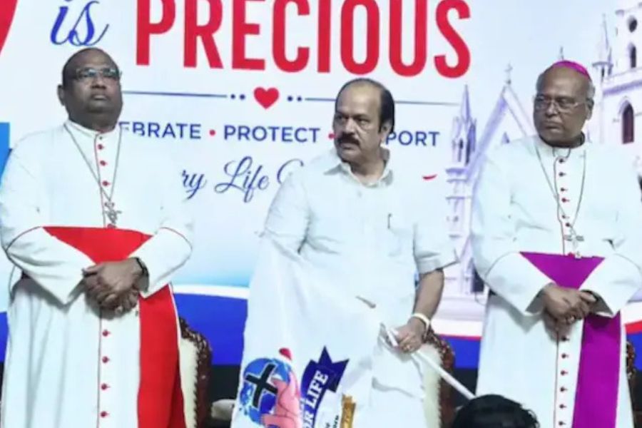 ‘Conception থেকেই জীবন’, anti-abortion মিছিলে স্পিকার! JCD Prabhakar-কে ঘিরে তামিলনাড়ুতে বিতর্ক