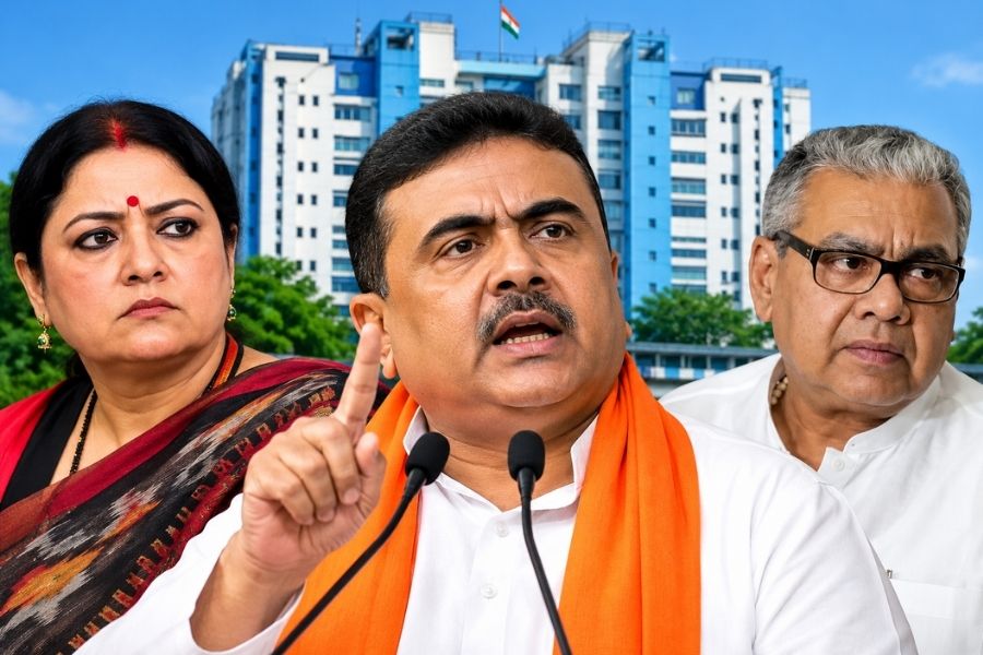 দুই মন্ত্রীকে ‘দফতরে বসে কাজে মন’ দেওয়ার পরামর্শ শুভেন্দুর