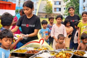 অপুষ্টির বিরুদ্ধে লড়াইয়ে ‘Book a Meal’, ইতিমধ্যেই ২৫ হাজারের বেশি পুষ্টিকর খাবার বিতরণ