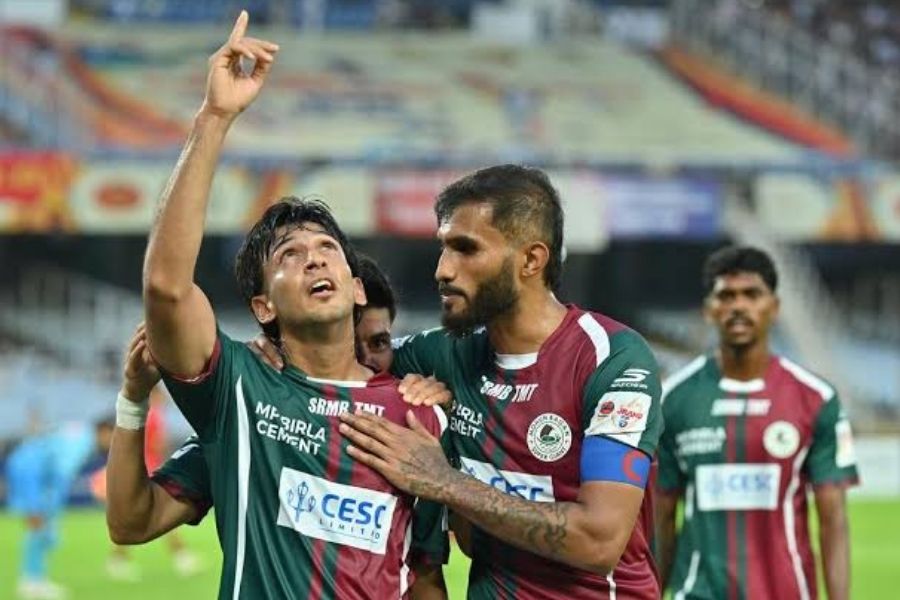 ছিলেন ইস্টবেঙ্গলের ‘ঘরের ছেলে’, সায়নের গোলেই ‘শাপমুক্তি’, বাঁধভাঙা উচ্ছ্বাস মোহনবাগানে