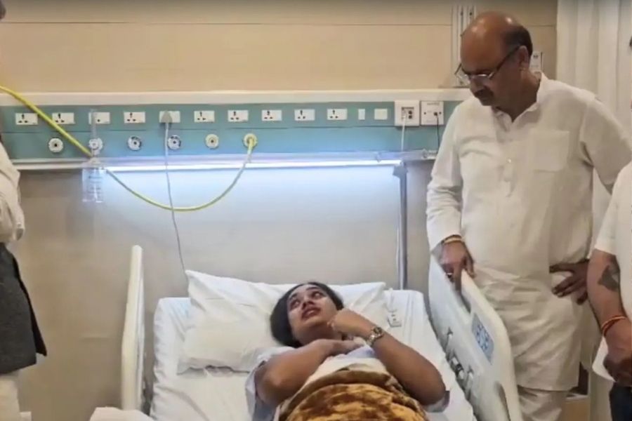 সুপ্রিম কোর্ট চত্বরে তিন মাসের অন্তঃসত্ত্বা সাংবাদিককে ধাক্কা দেওয়ার অভিযোগ রাহুল গান্ধীর বিরুদ্ধে, অস্বীকার কংগ্রেসের