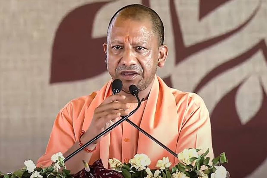 ‘জমানা পরিবর্তনের’ লক্ষ্যে হিংসাত্মক কর্মকাণ্ডে যুক্তদের সরকারি চাকরি নয়, যোগীর নির্দেশিকা উত্তরপ্রদেশে